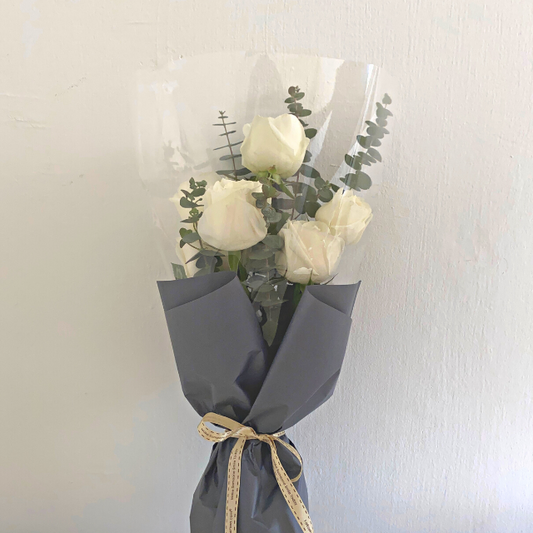 Classic Fresh White Roses Bouquet